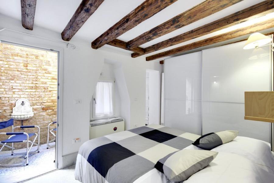 Cozy Apartment Up To 4 In Biennale Giardini By Bricola Apartments ヴェネツィア エクステリア 写真